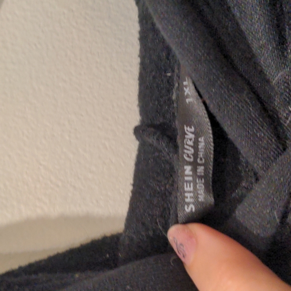 1xl Shein hoodie 90's knee length - Picture 3 of 4
